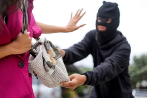 Theft by Taking in Georgia Misdemeanor vs. Felony, Penalties & Defenses